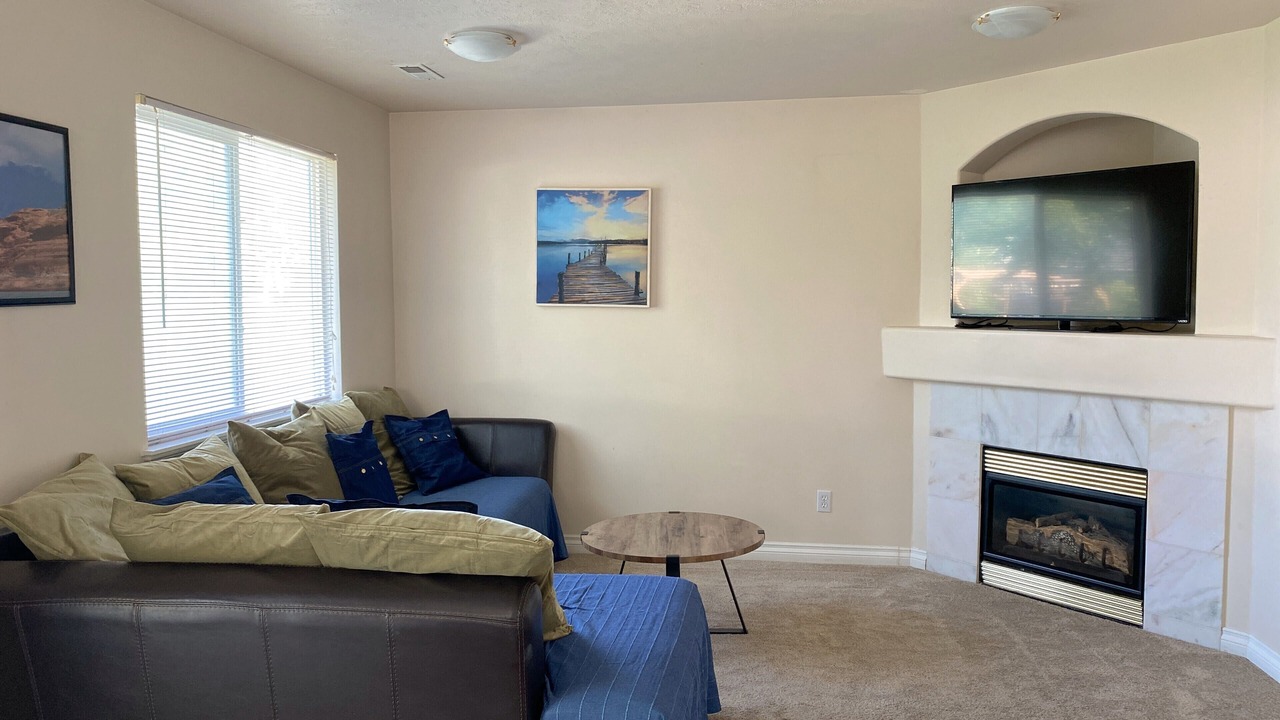 Photo of Livingroom in South Salt Lake