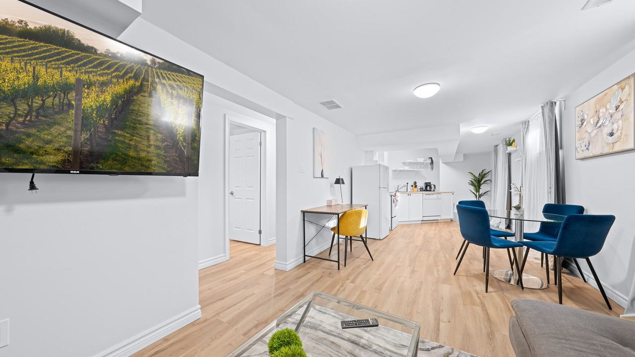 Photo of Livingroom in Barrie