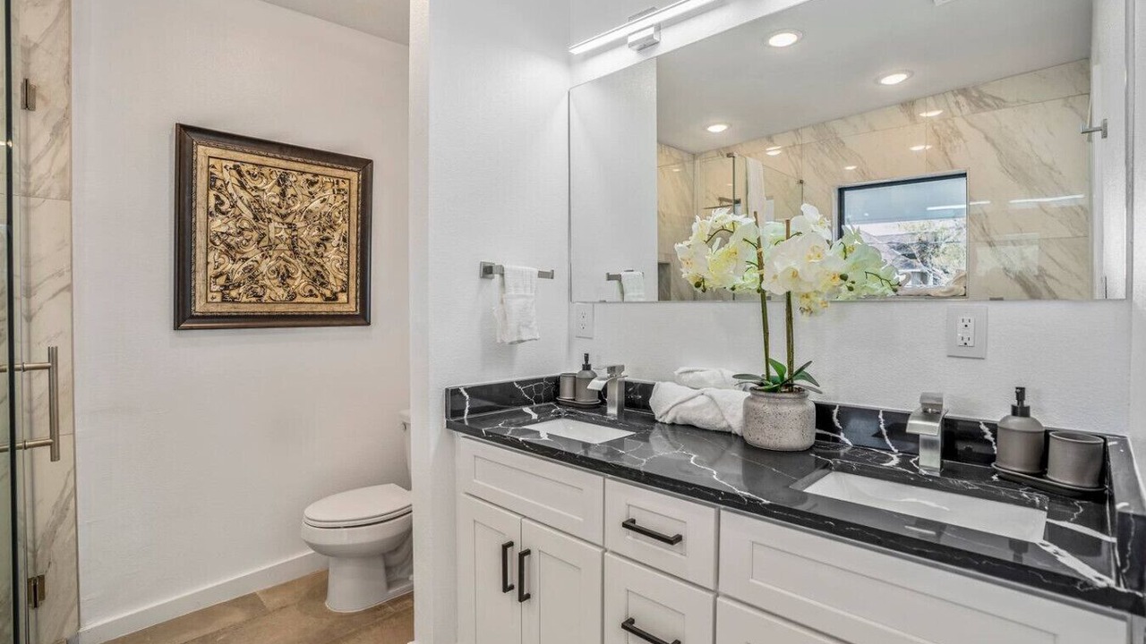 Photo of Bathroom in East Downtown Houston