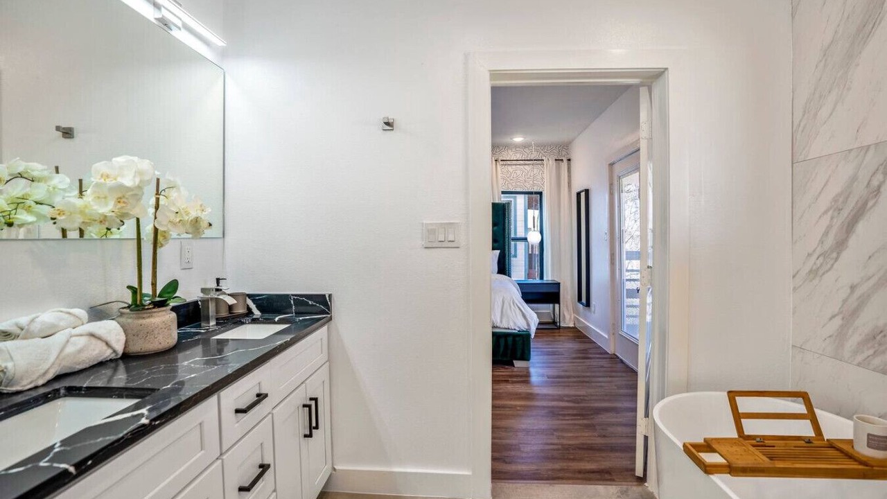 Photo of Bathroom in East Downtown Houston