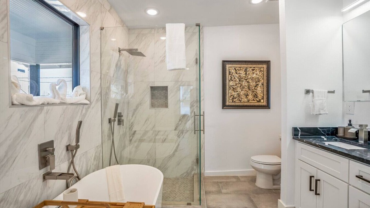 Photo of Bathroom in East Downtown Houston