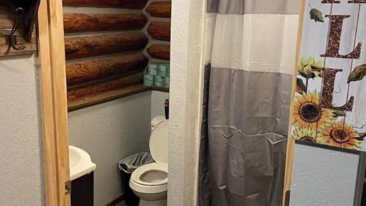 Photo of Bathroom in Cardin