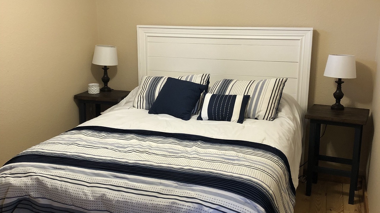 Photo of Bedroom in Lakehills