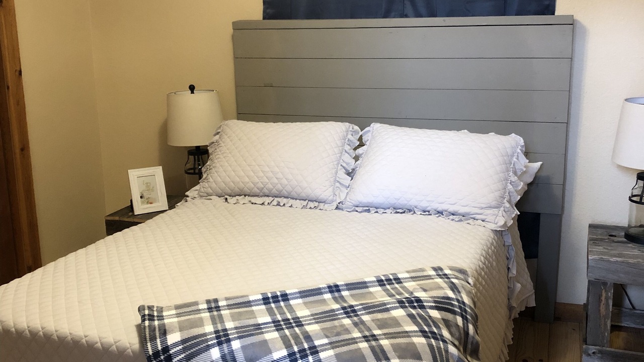 Photo of Bedroom in Lakehills