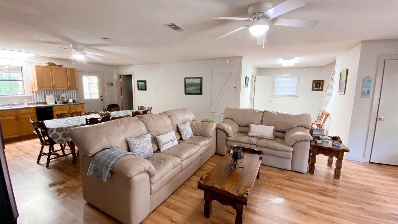 Photo of Livingroom in Jasper