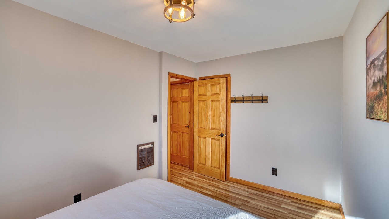 Photo of Others in Roscoe