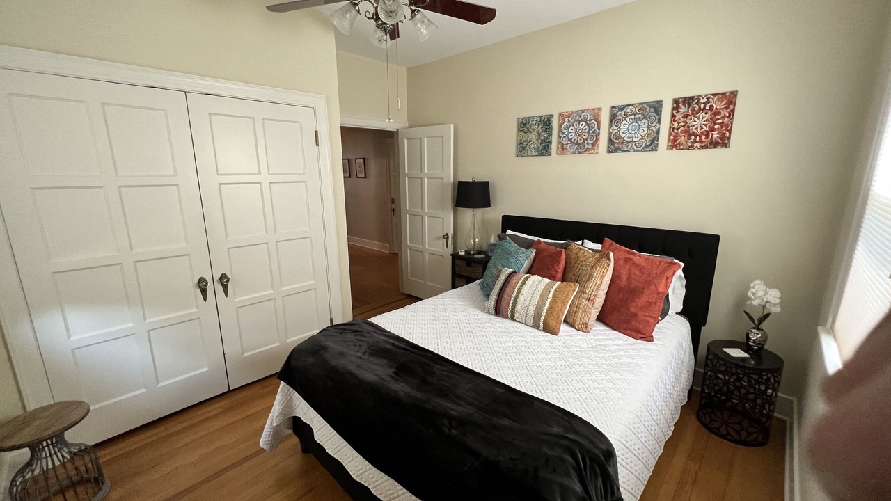 Photo of Bedroom in Elizabethtown