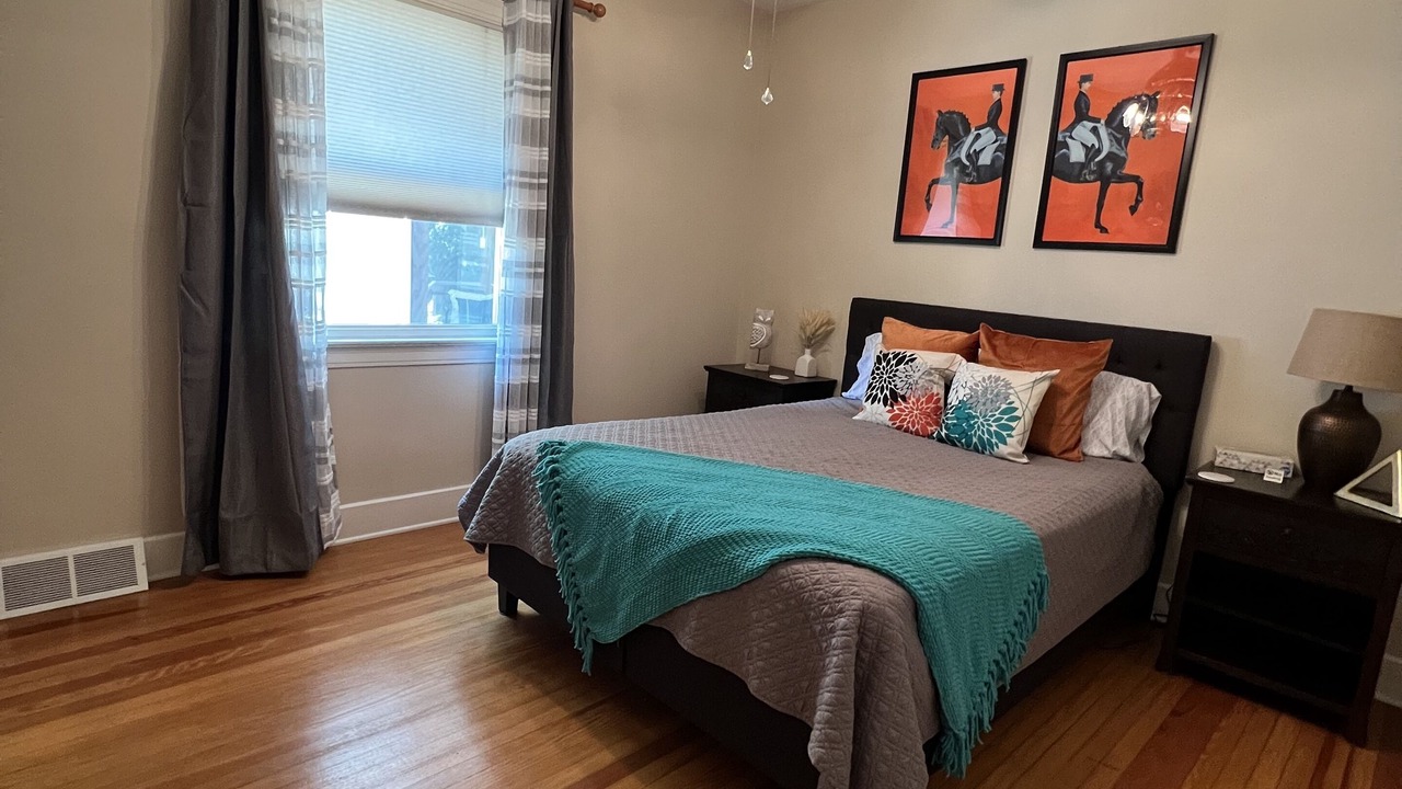 Photo of Bedroom in Elizabethtown