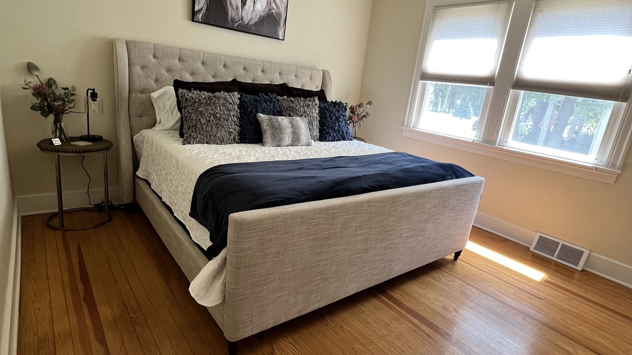 Photo of Bedroom in Elizabethtown