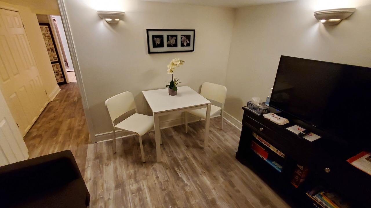 Photo of Livingroom in Topham Park