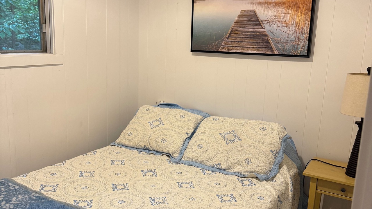 Photo of Bedroom in Broadbent