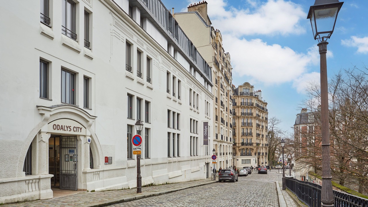 Photo of Outdoor in Clignancourt