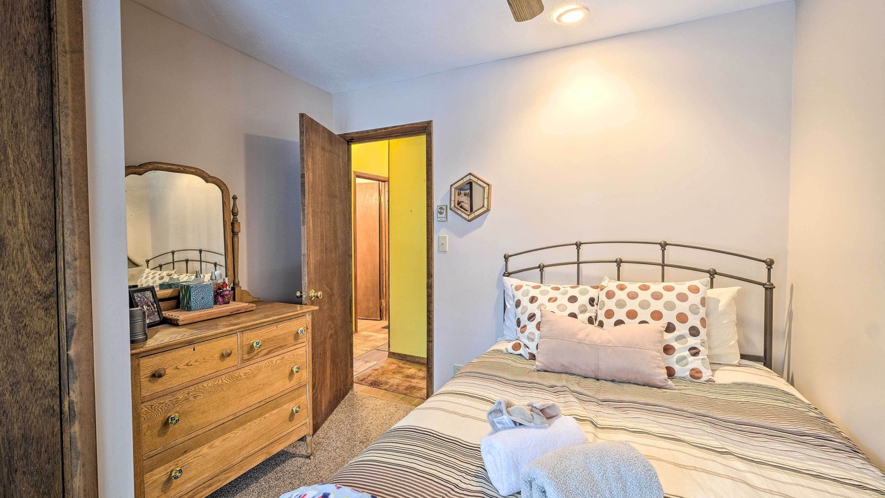 Photo of Bedroom in Maplecrest