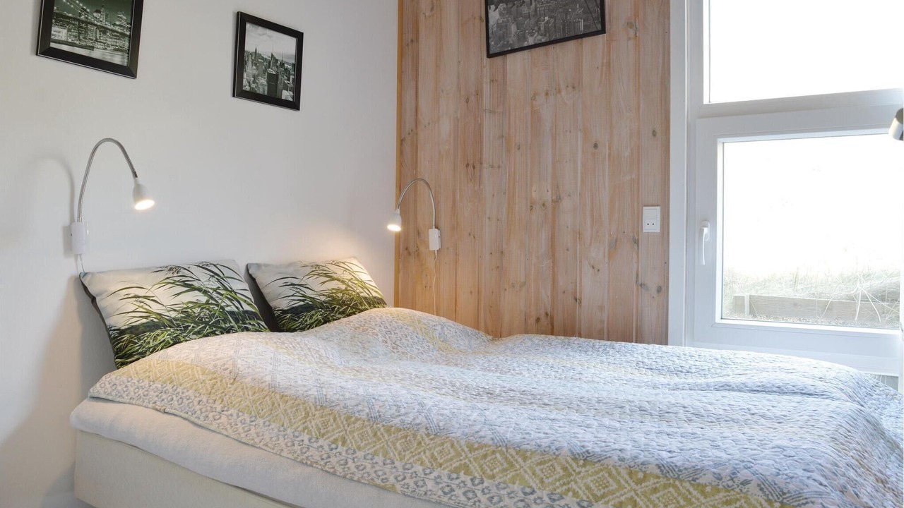 Photo of Others in Houvig Strand