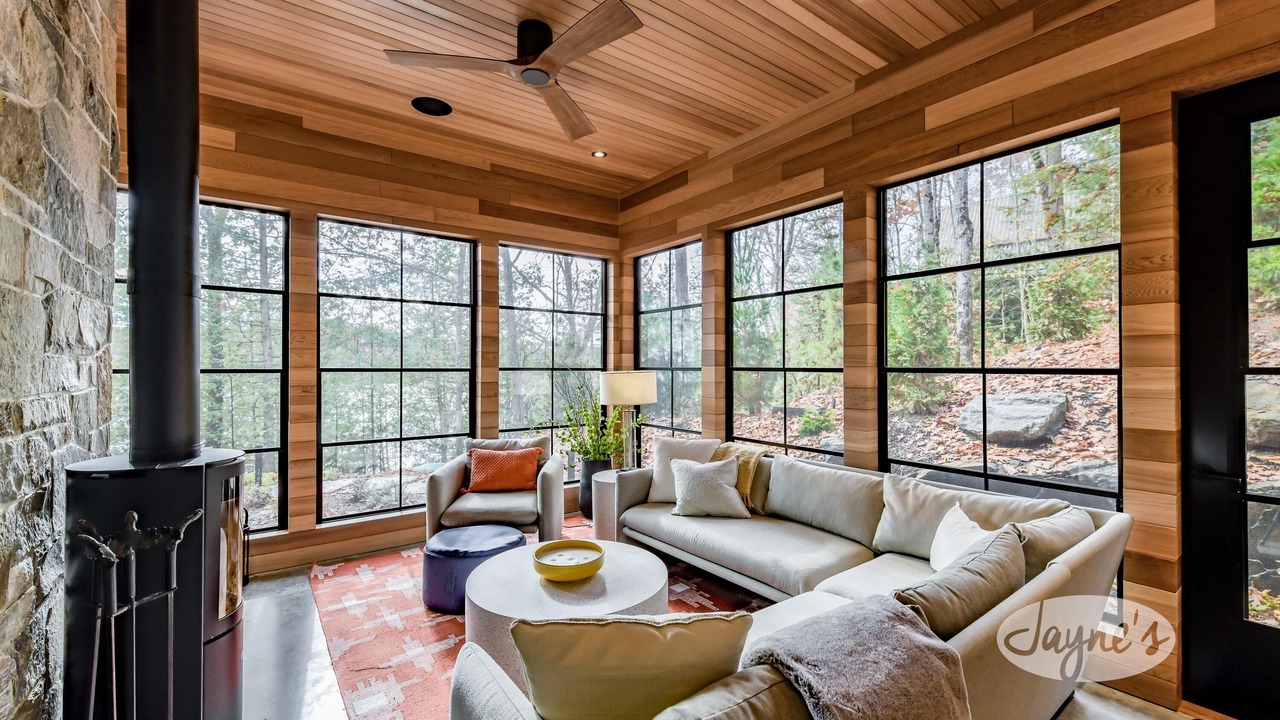 Photo of Bedroom in Algonquin Highlands