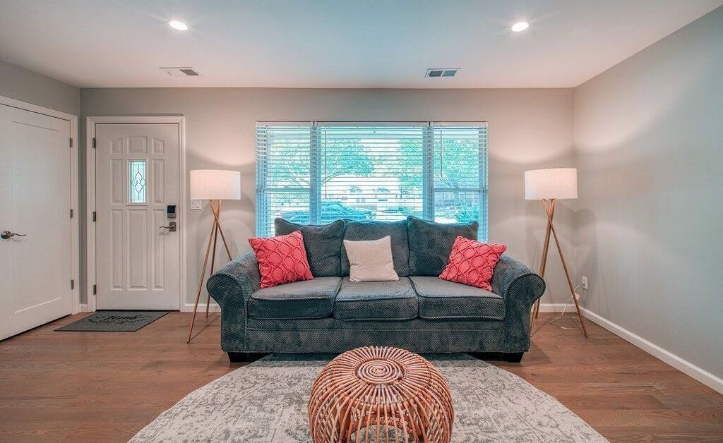 Photo of Livingroom in Overland Park