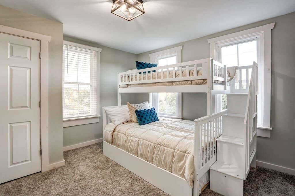 Photo of Bedroom in Elizabethtown