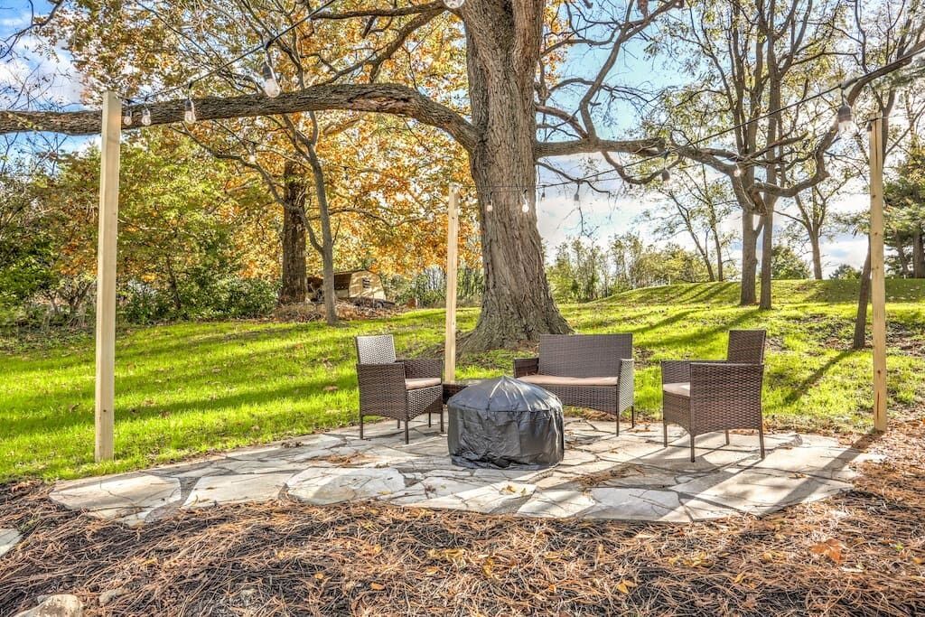 Photo of Outdoor in Elizabethtown