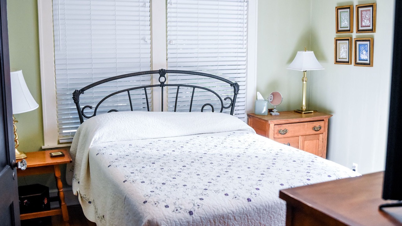 Photo of Bedroom in South Kansas City