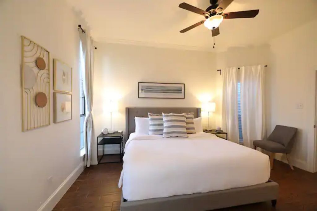Photo of Bedroom in Lower Greenville