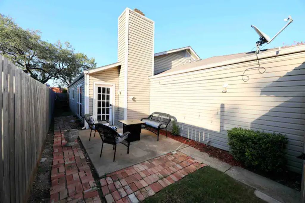Photo of Outdoor in Lower Greenville