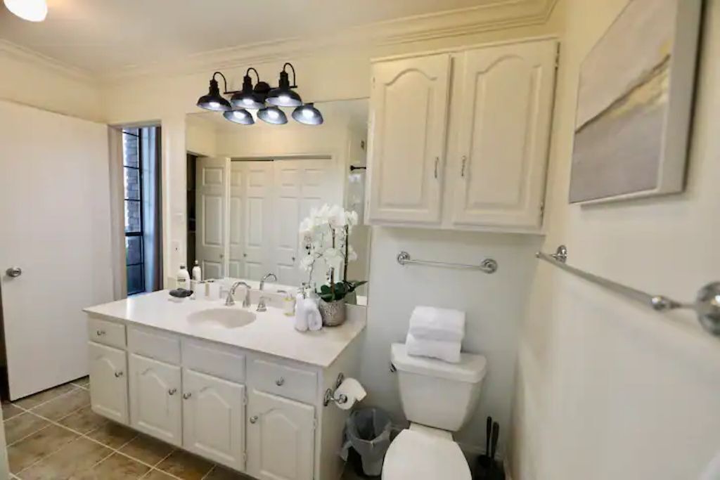 Photo of Bathroom in Lower Greenville