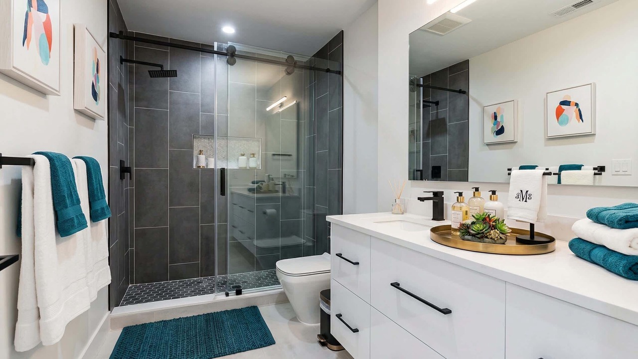 Photo of Bathroom in Colee Hammock