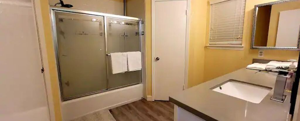 Photo of Bathroom in Barker