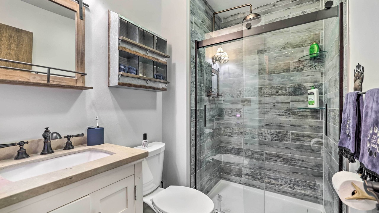 Photo of Bathroom in Cresco