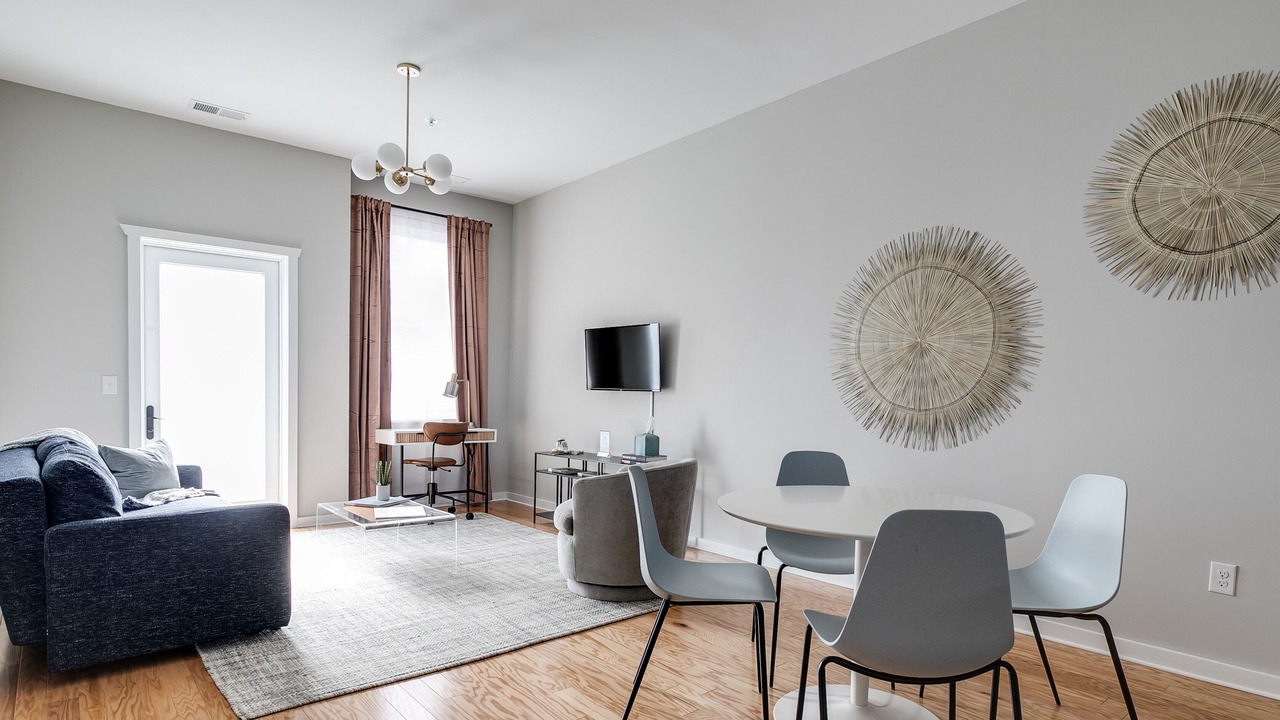Photo of Livingroom in Church Hill
