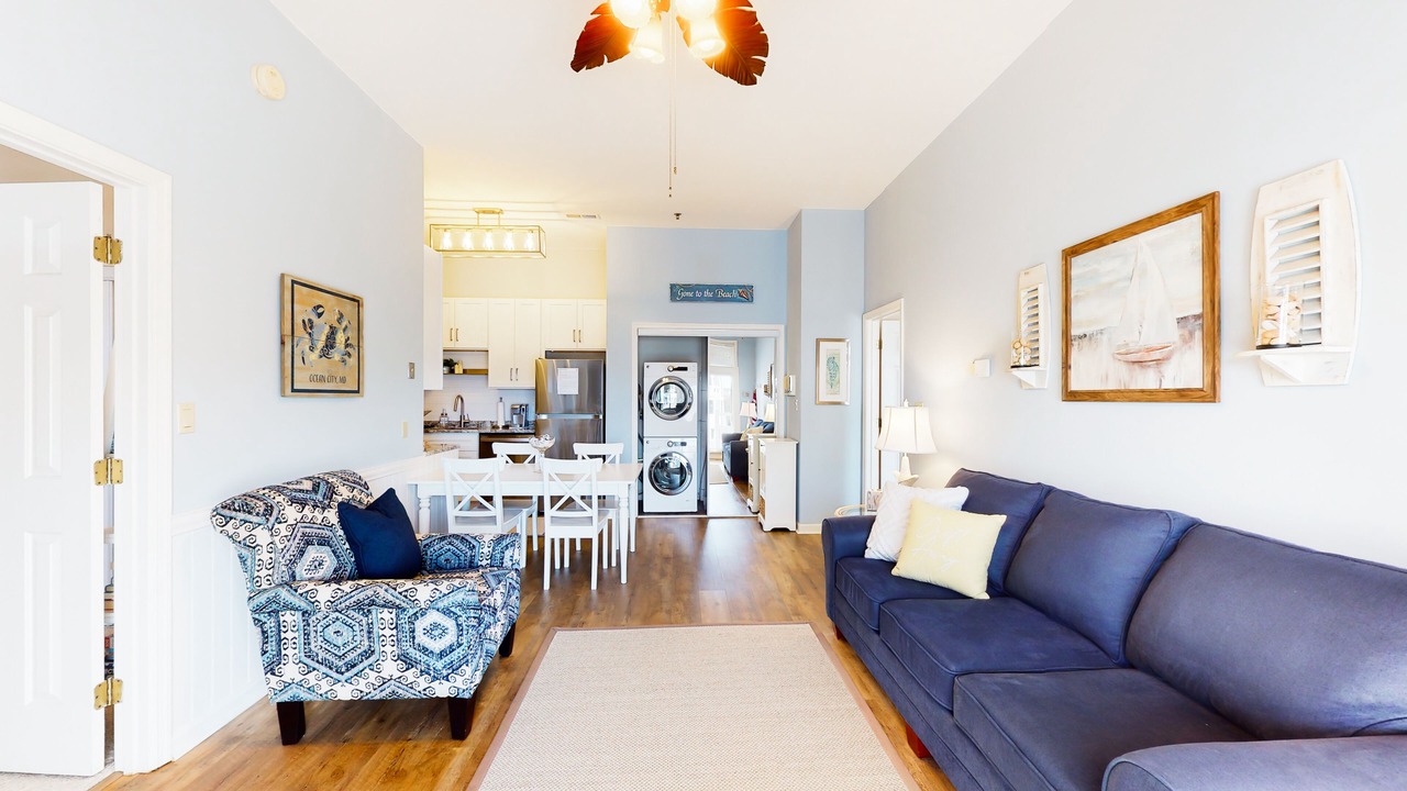Photo of Livingroom in Heron Harbour Isle