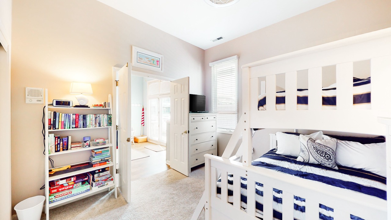 Photo of Bedroom in Heron Harbour Isle
