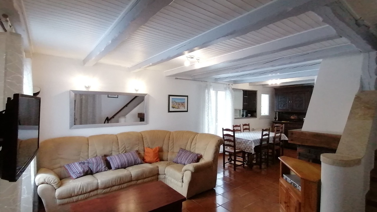 Photo of Livingroom in Aubessagne