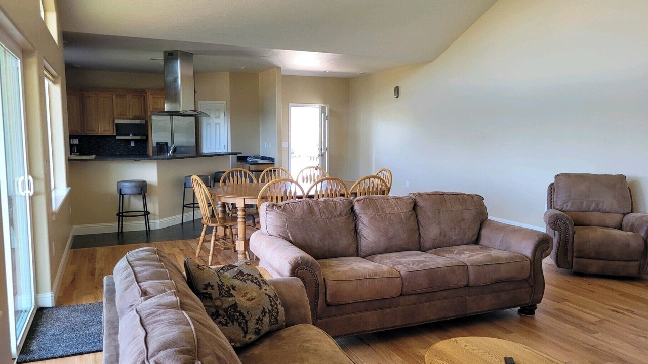 Photo of Livingroom in Cottage Grove