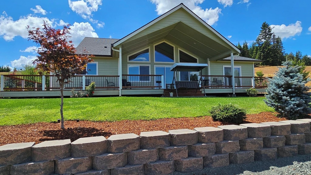 Photo of Outdoor in Cottage Grove