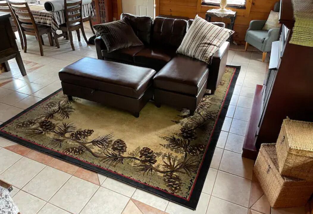 Photo of Livingroom in Rogersville