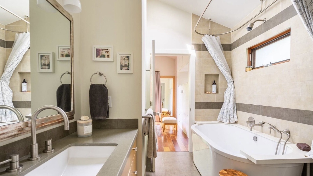 Photo of Bathroom in Venice