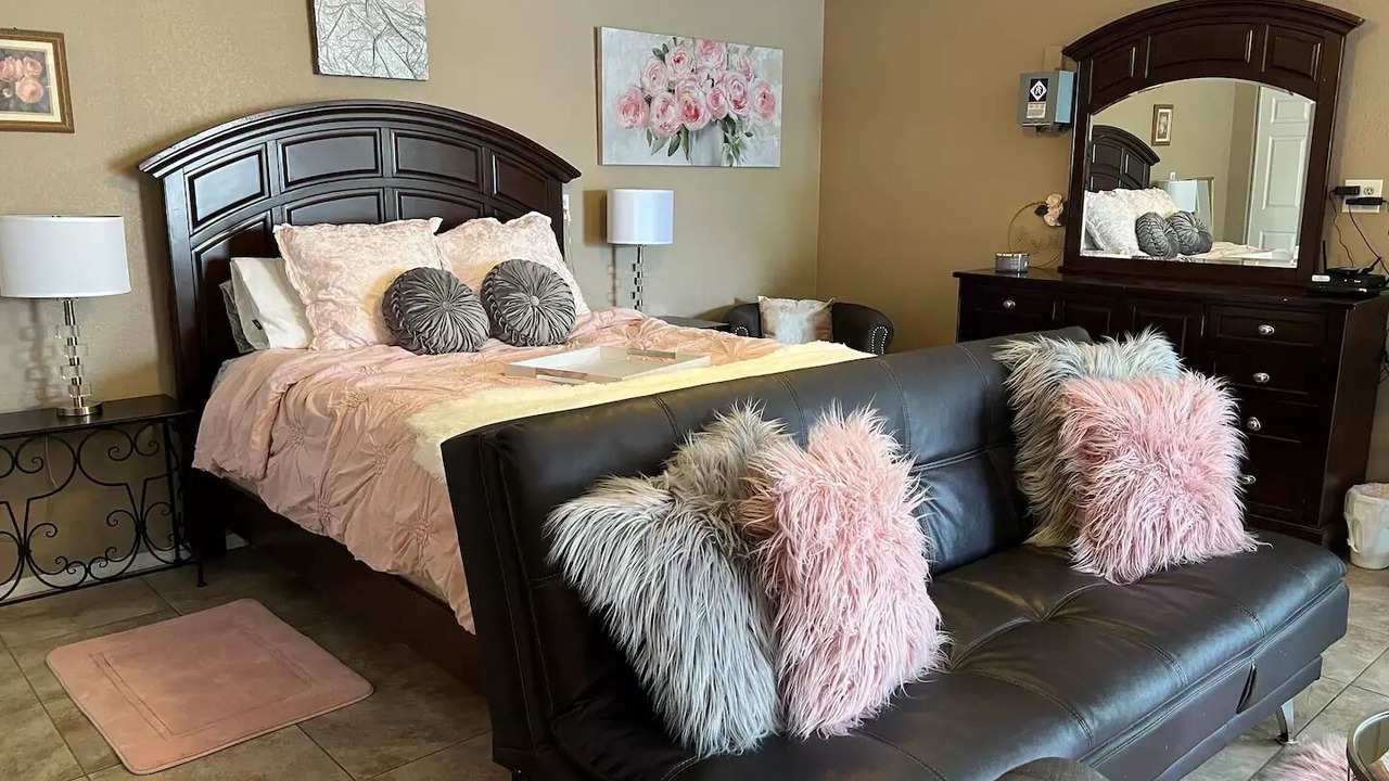 Photo of Bedroom in Roswell