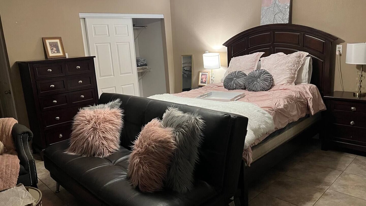 Photo of Bedroom in Roswell