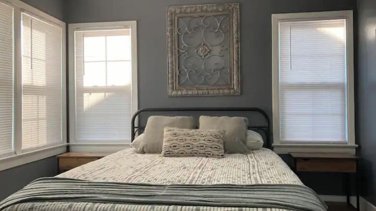 Photo of Bedroom in Sulphur