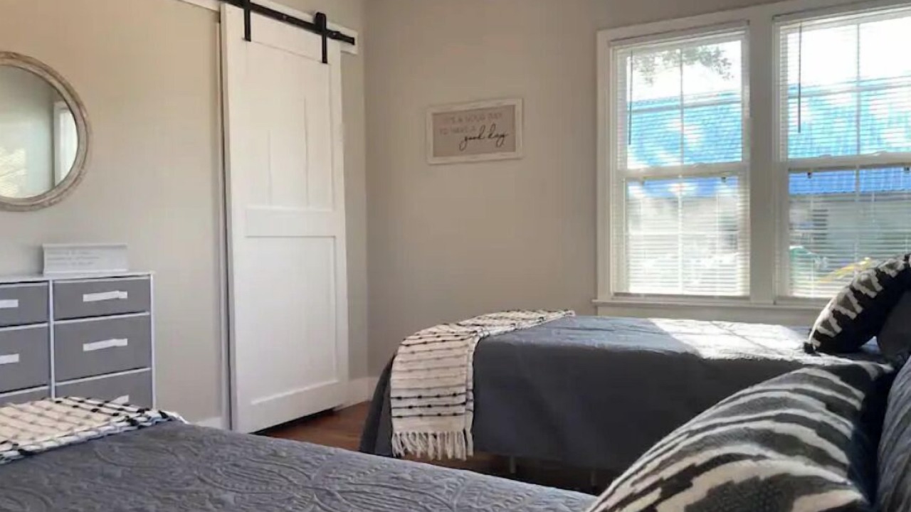 Photo of Bedroom in Sulphur