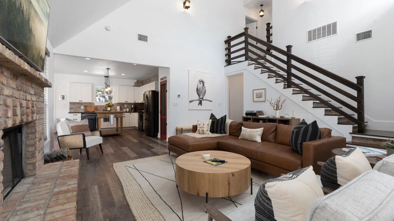 Photo of Livingroom in Fredericksburg