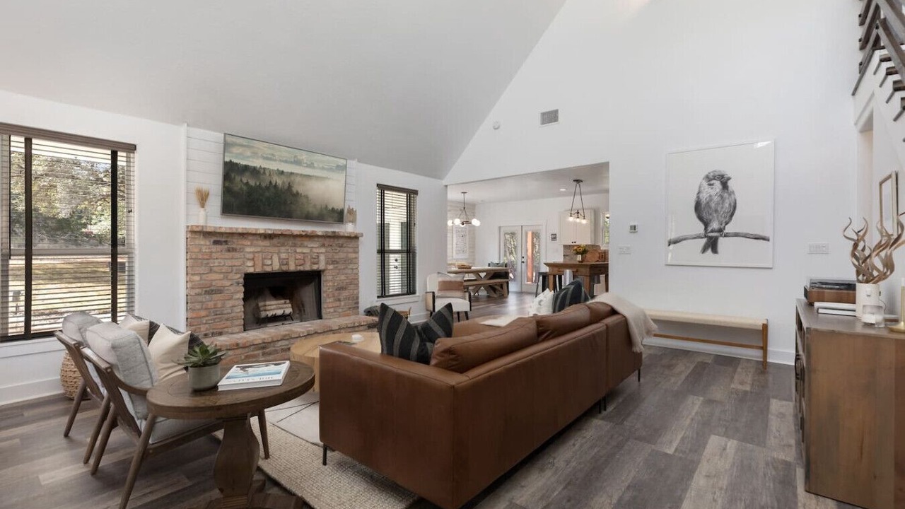 Photo of Livingroom in Fredericksburg