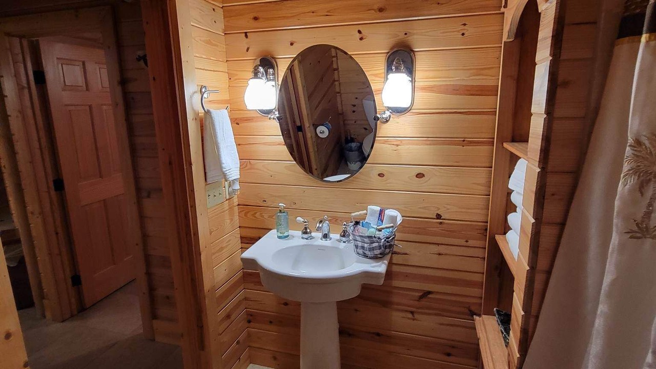 Photo of Bathroom in Taylor Creek