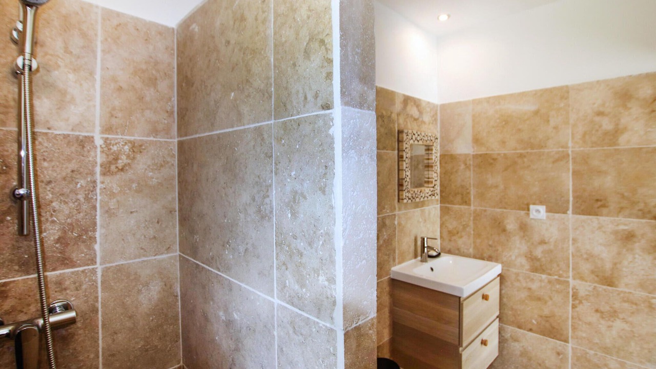 Photo of Bathroom in Grignan