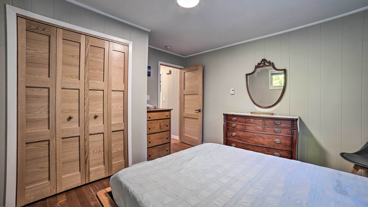 Photo of Bedroom in Suttons Bay