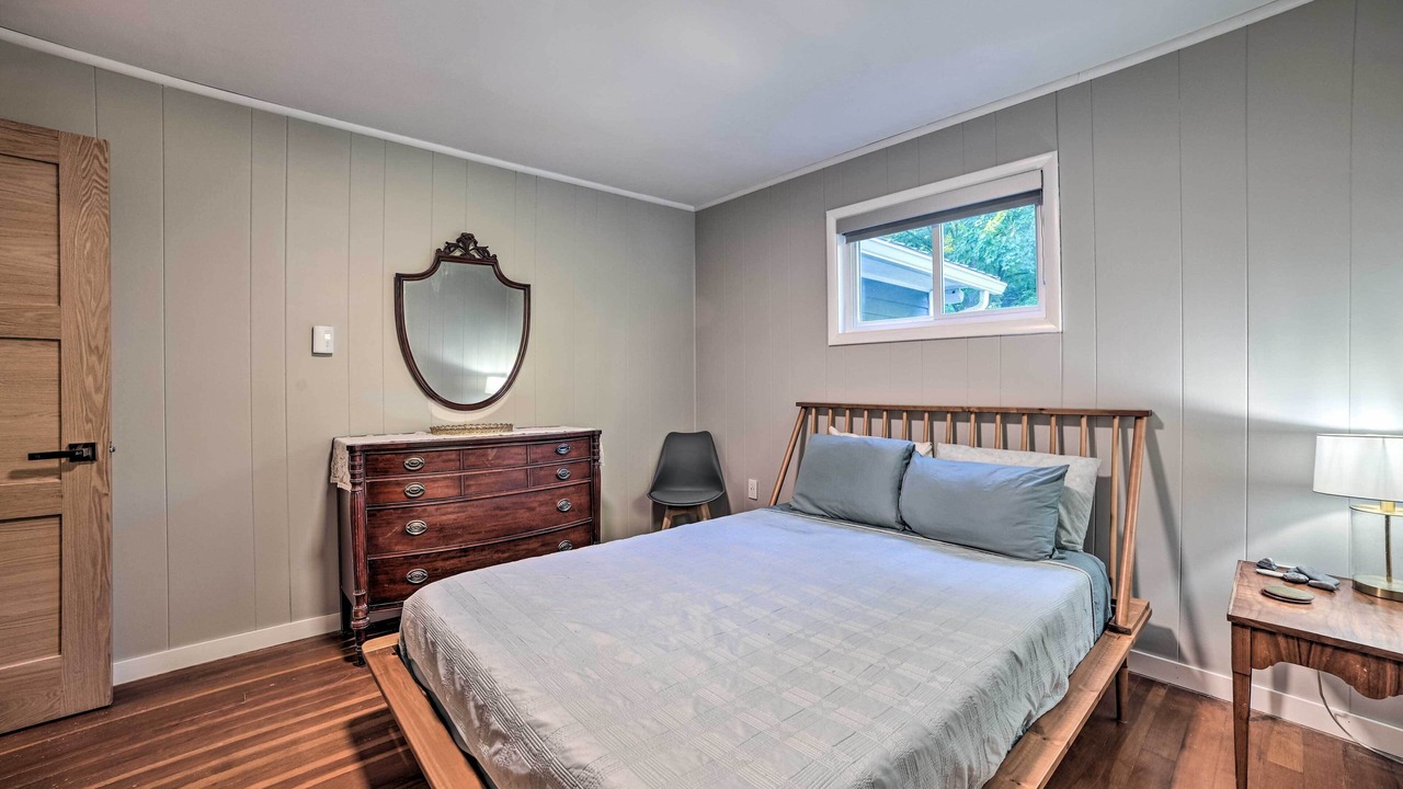 Photo of Bedroom in Suttons Bay