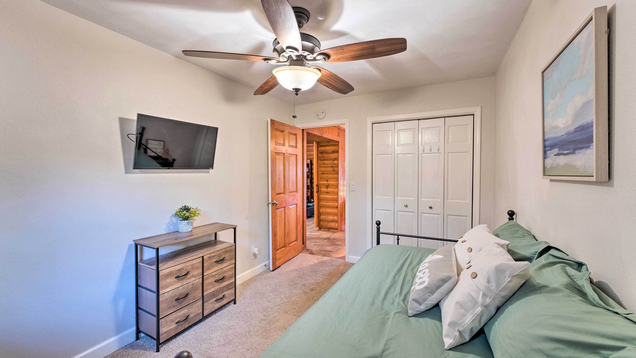 Photo of Bedroom in Newville