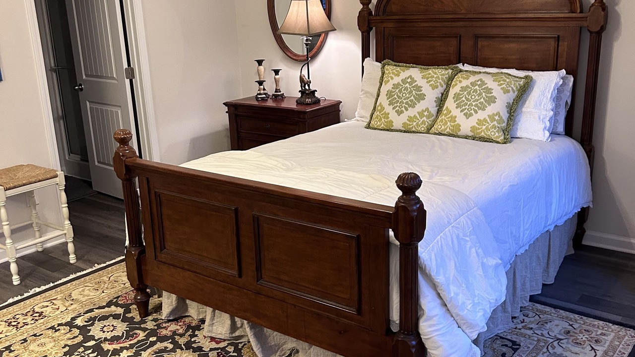 Photo of Bedroom in Oak Grove