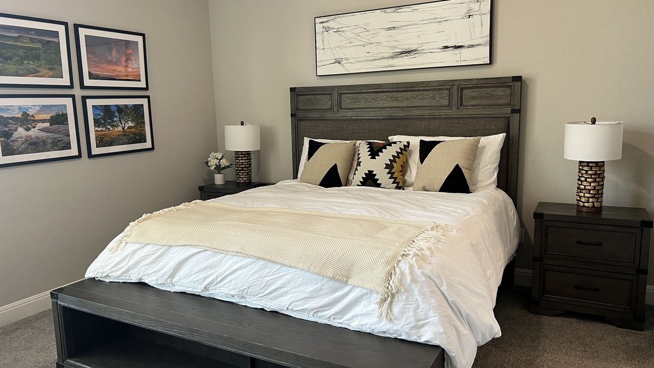 Photo of Bedroom in Helotes